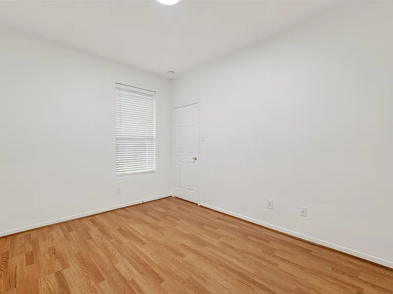 19530 Harvest Stream Way — Photo 22