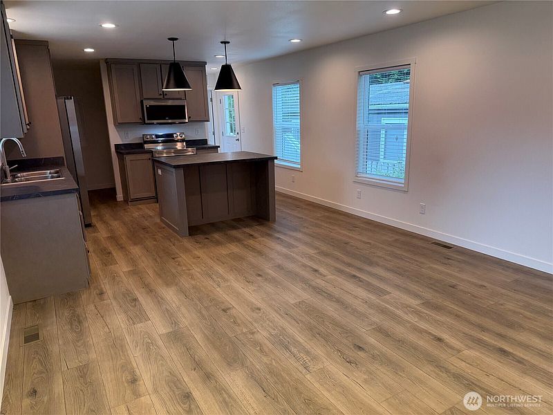 4th image of 375 Union Avenue SE #8