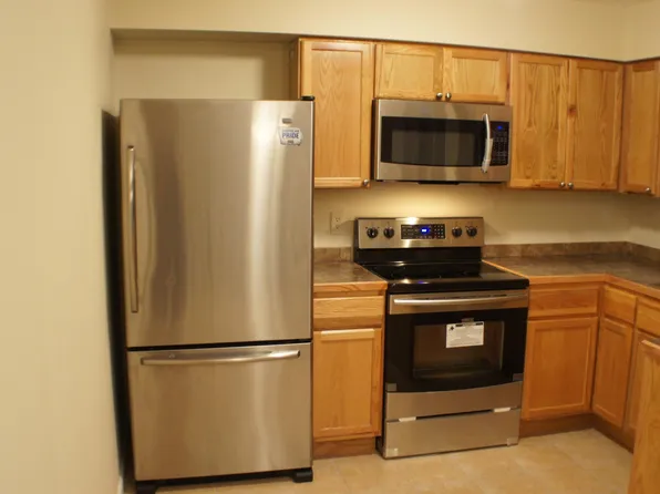 232 Cambria Ct, Woodbury, MN 55125