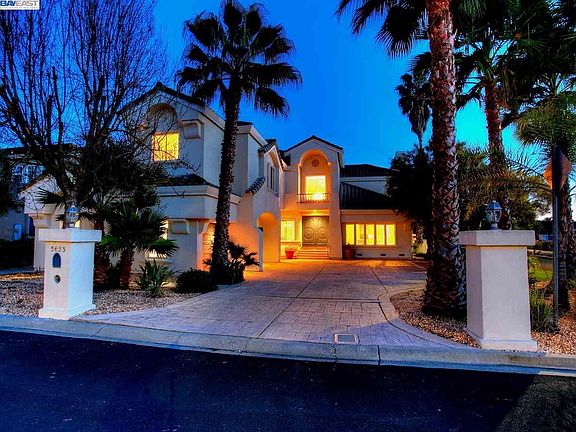 3rd image of 5653 Oakmont Ct