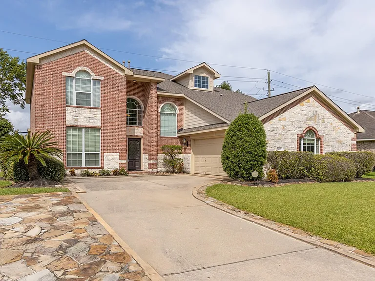 18611 Polo Meadow Dr — Photo 2