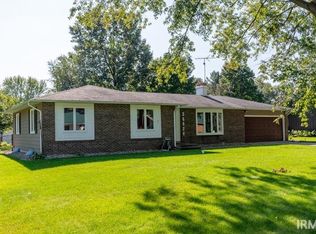 56628 Pinecrest Dr, Elkhart, IN 46516