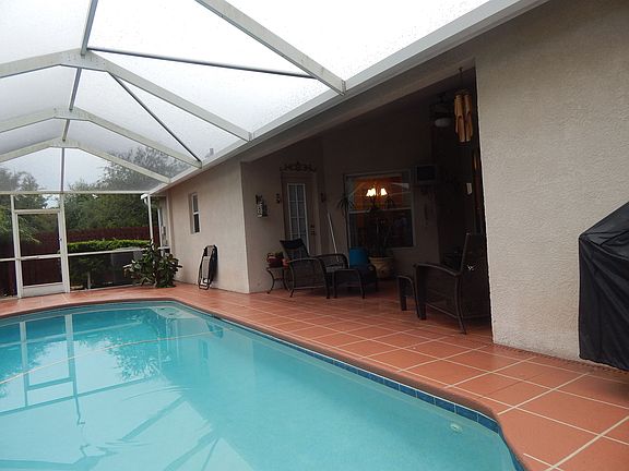 5th image of 30604 Piercefield Ct
