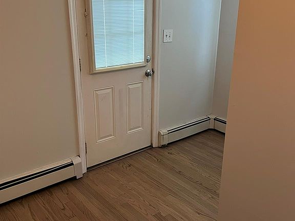 4th image of 822 9th St