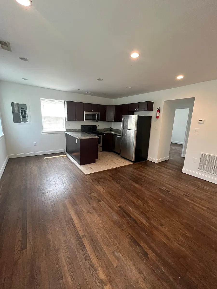 Building Photo - 4773 S Capitol Ter SW #2