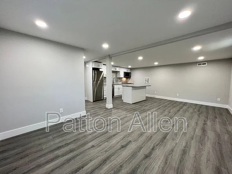 1 bed, 1.0 bath, $1,350 — Photo 4