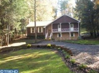 22 Mexico Rd, Pine Grove, PA 17963
