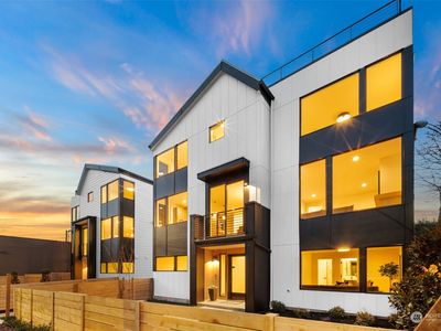 713 34th Avenue, Seattle, WA, 98112