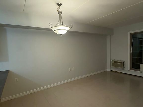 5th image of 24 Harris Ave