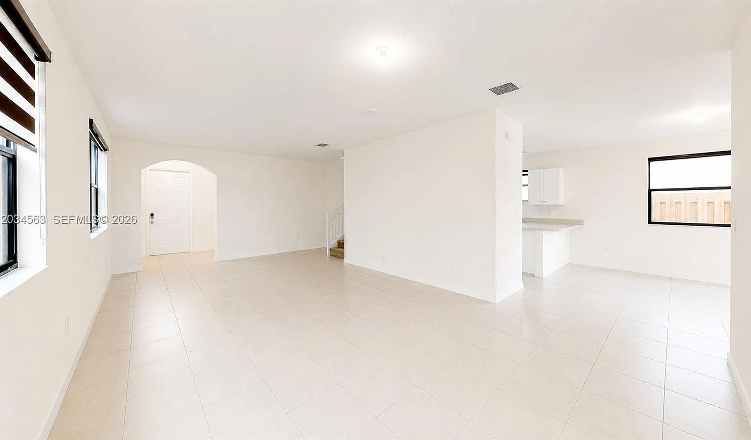 5 bed, 2894 sqft, $3,500 — Photo 4