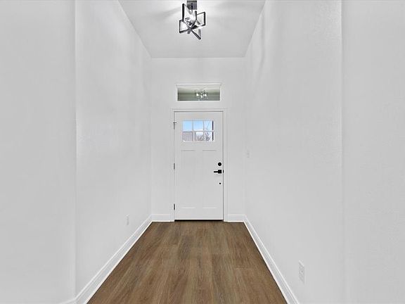 5th image of 119 E Kikipua Ln