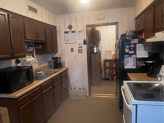 2nd image of 17404 Independence Ct #6A