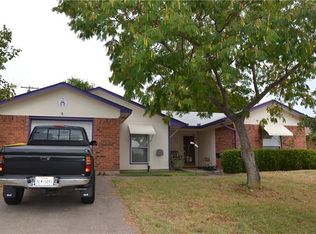 1101 Saturn St, Cedar Hill, TX 75104