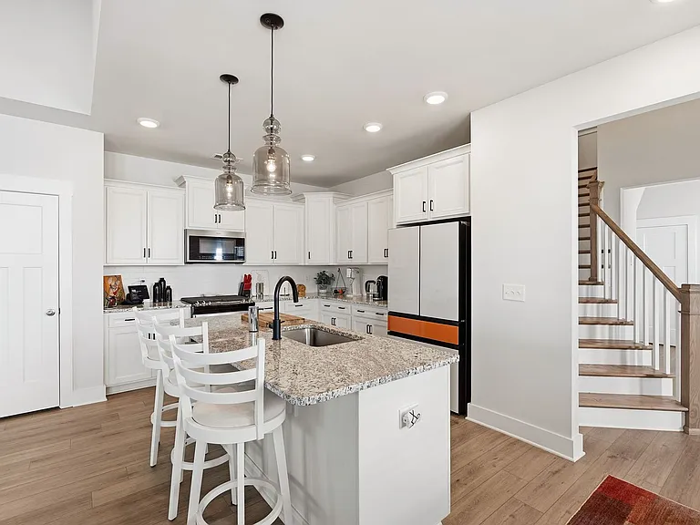 1615 Chelmsford Ct — Photo 8