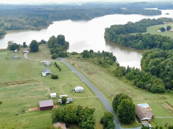 5476 Jesse Small Rd, Randleman, NC 27317