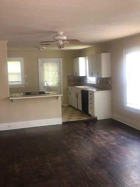 2nd image of 1129 S 13th St