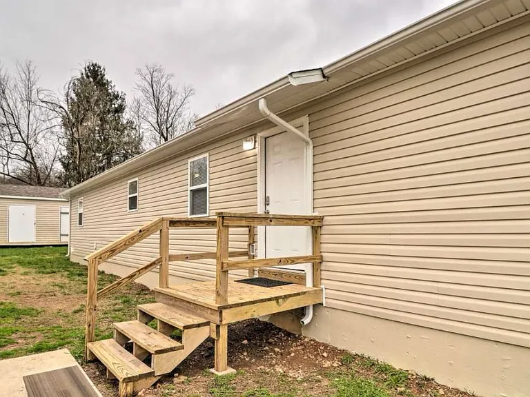 920 Renfrow St — Photo 22