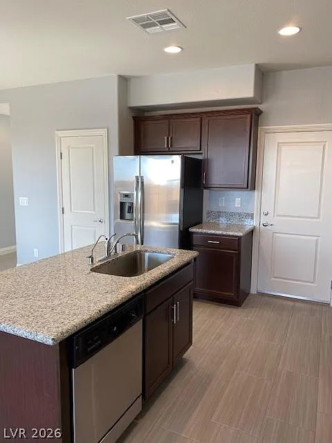 3 bed, 2.5 bath, 1763 sqft, $2,200 — Photo 3