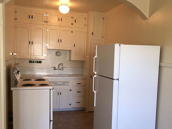 2nd image of 914 N 8th St #102