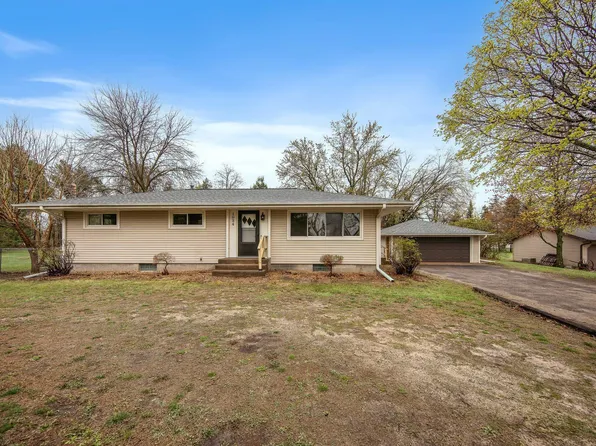 1034 Birch St, Lino Lakes, MN 55014