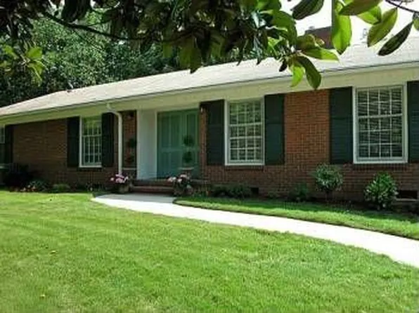 6719 Burlwood Rd, Charlotte, NC 28211