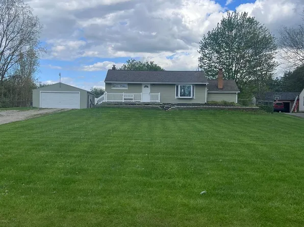 10472 Irish Rd, Otisville, MI 48463