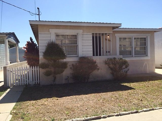 1st image of 1316 N Fries Avenue