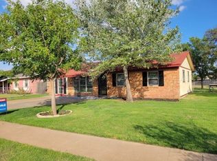 1031 Sunrise Dr, Amarillo, TX 79104