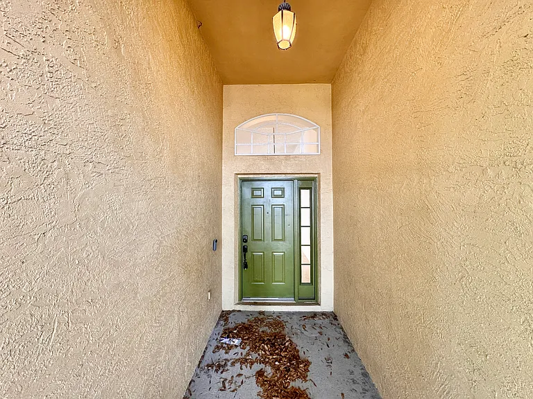 641 Samantha Ln — Photo 26