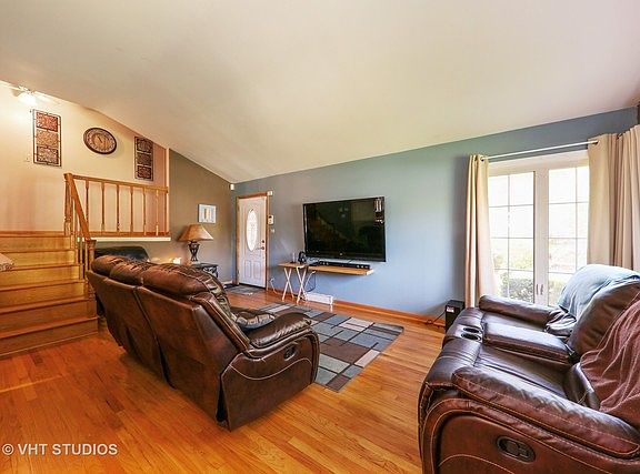 5th image of 289 Terry Ln