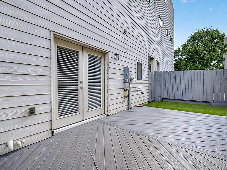 4104 Marina St — Photo 45