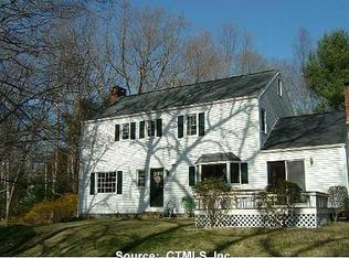 14 Oakridge Dr, Old Lyme, CT 06371