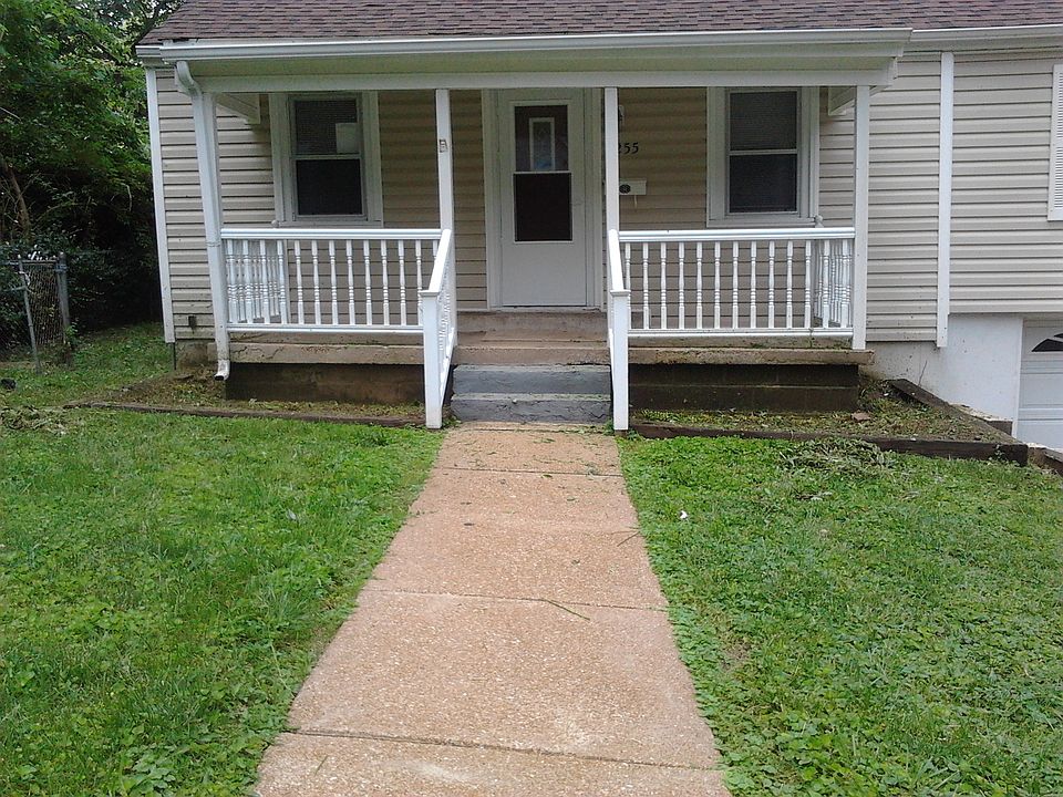 1st image of 3255 Royalton Ave