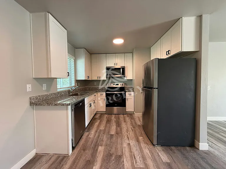 1110 W Woodland Lake Rd #C — Photo 24