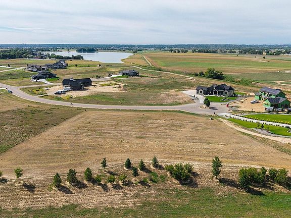 3rd image of 32785 Eagleview Dr