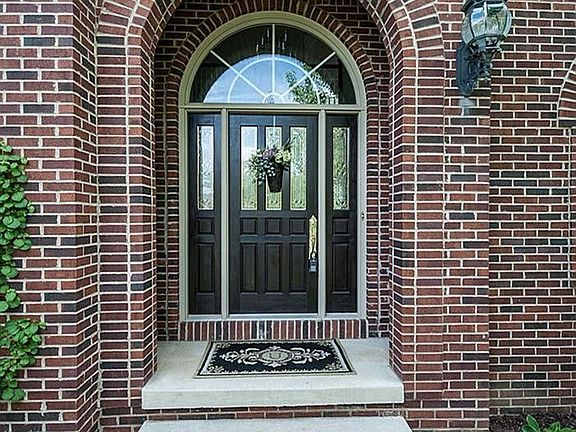 2nd image of 4809 Oak Hollow Ct
