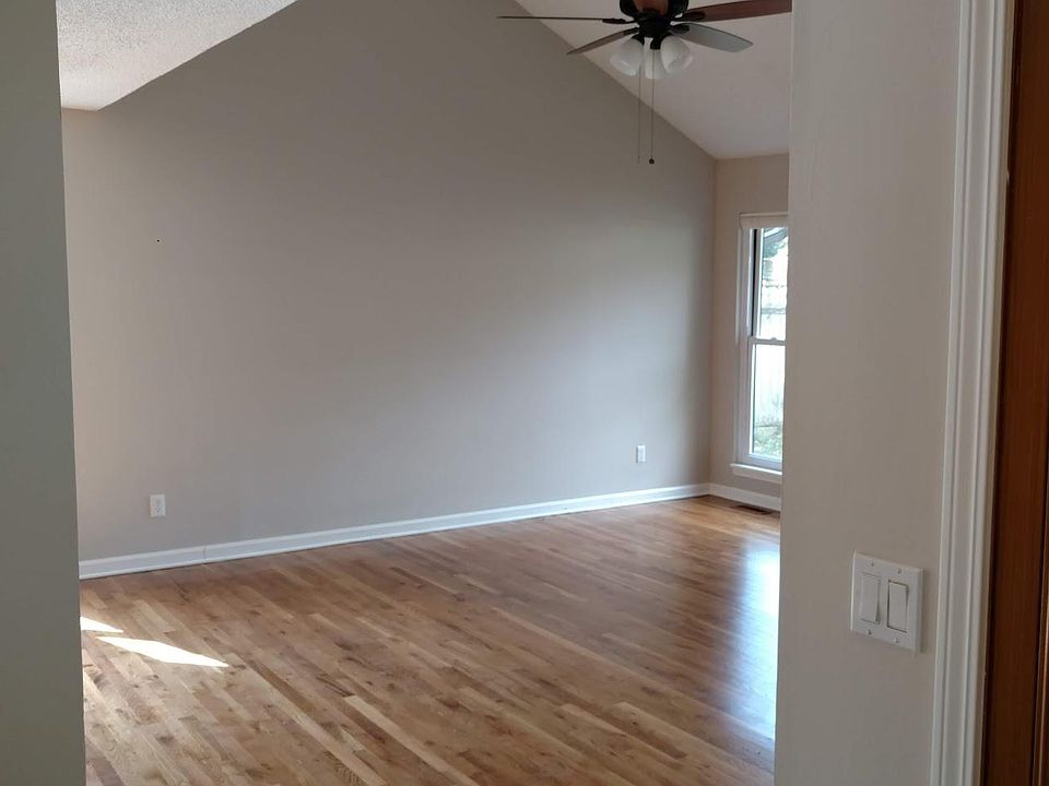 1st image of 225 Twinspur Ct