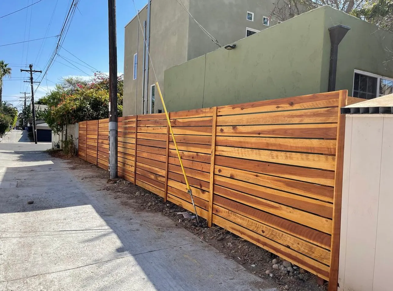 4605 Terrace Dr — Photo 2