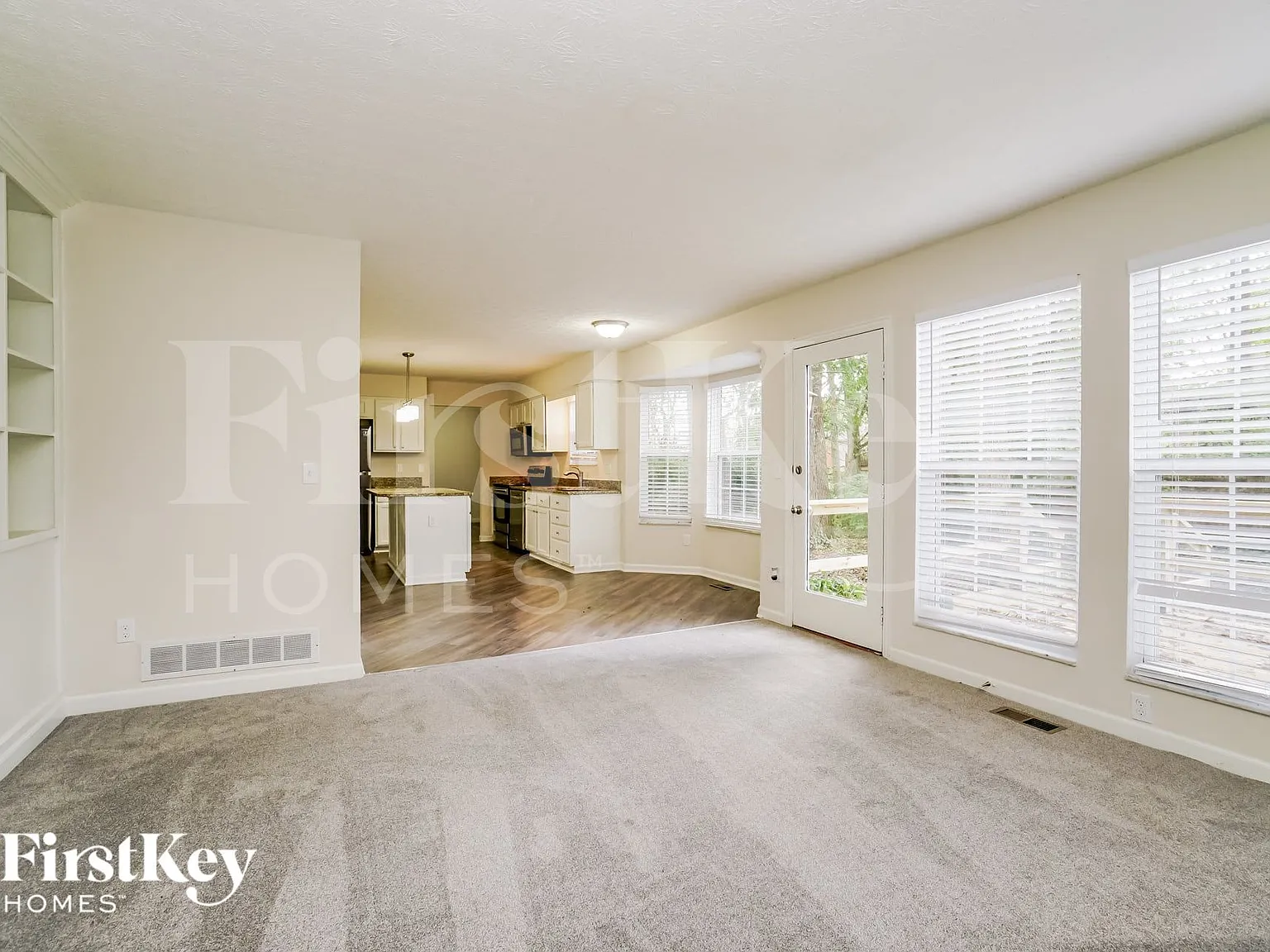 4 bed, 2.5 bath, 2080 sqft, $3,060 — Photo 3
