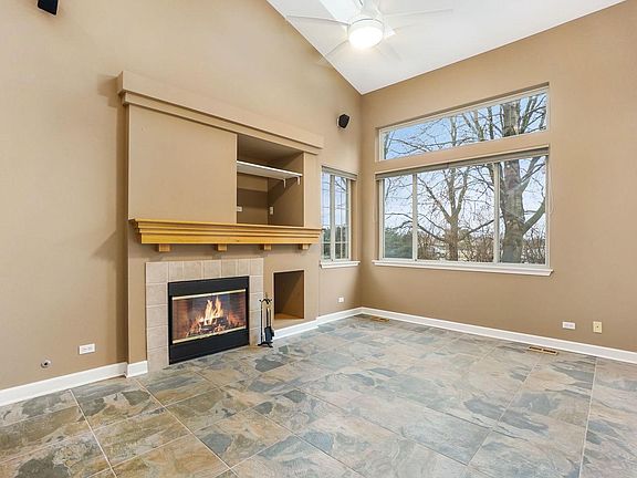 3rd image of 3015 Kentshire Cir #3015