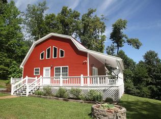 2923 Turkey Town Rd, Hilham, TN 38568