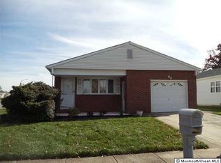 60 Encinitas Dr, Toms River, NJ
