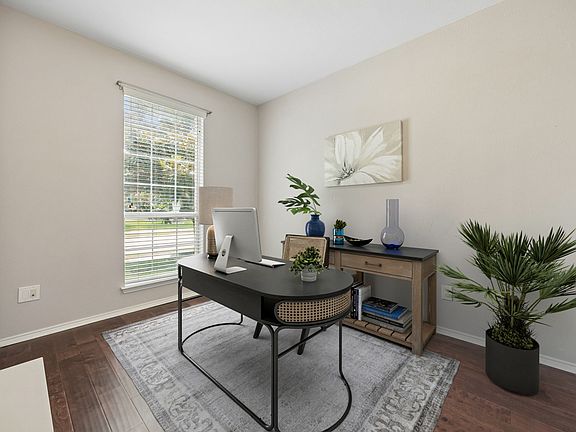 5th image of 9004 Regal Oaks Dr
