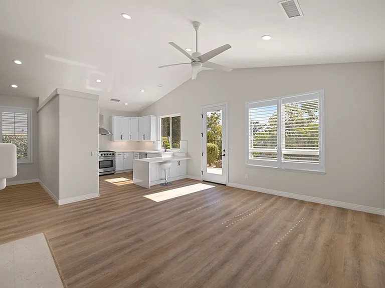 42 Colony Way — Photo 6