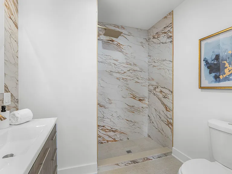 5118 Chancellor St — Photo 10