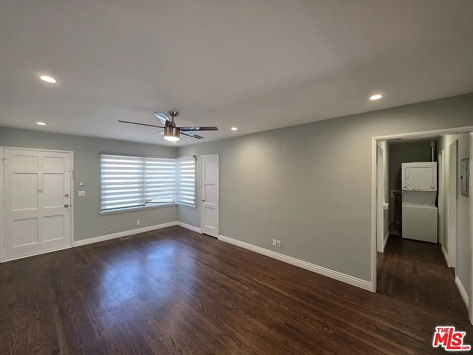 102 Gaviota Ave #106