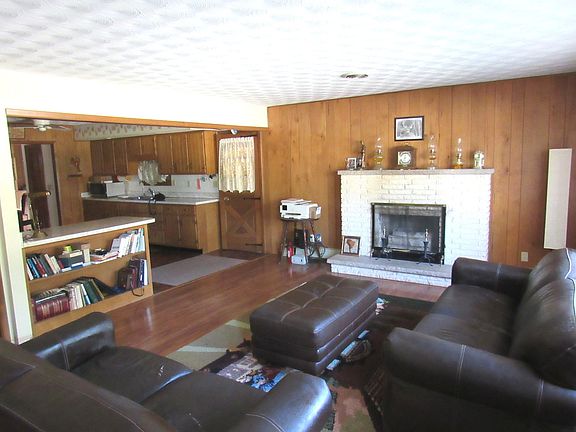 2nd image of 74 Hillcrest Dr