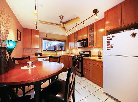 2nd image of 5950 N Odell Ave APT 5B