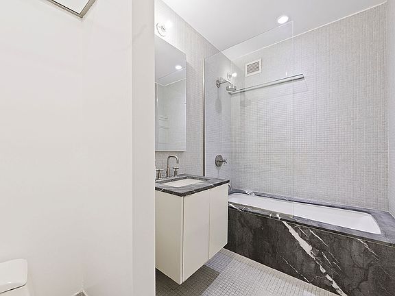 4th image of 210 Lafayette St APT 3B