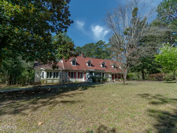 160 S Bethesda Road, Southern Pines, NC 28387
